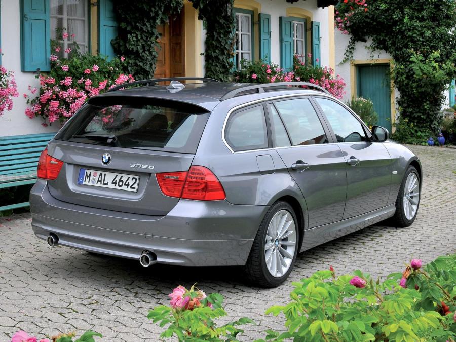  BMW 335d Touring 2008 года  (фото 4 из 16)